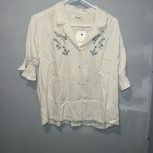 Elegant White Blouse with Floral Embroidery